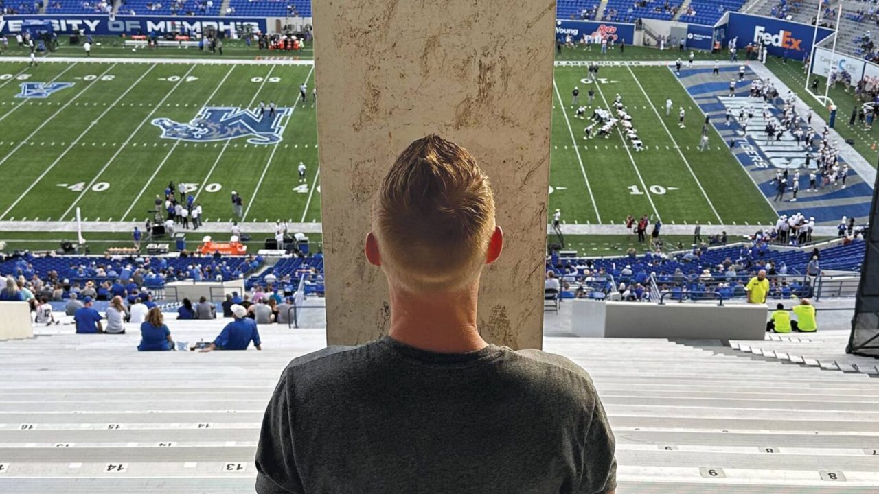 R2401G_BARKER-1536x864